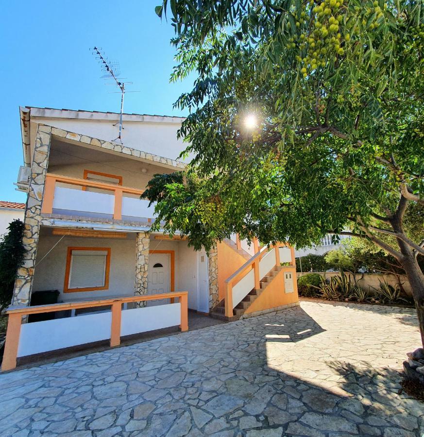 Haus Central Vir Exterior foto